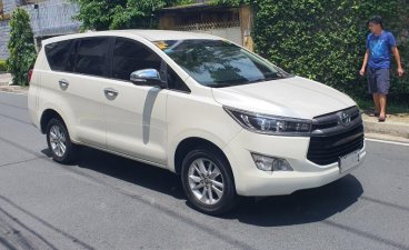 White Toyota Innova for sale in San Juan