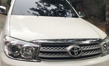 White Toyota Fortuner for sale in Manila