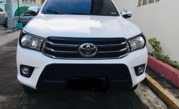 White Toyota Hilux for sale in Caloocan