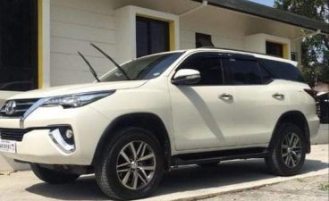 Pearl White Toyota Fortuner for sale in Parañaque
