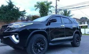 Selling Black Toyota Fortuner 2018 SUV / MPV in Manila