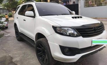 Selling White Toyota Fortuner 2016 in Subic