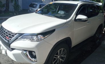 Selling White Toyota Fortuner 2017 in Manila