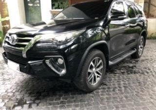 Black Toyota Fortuner 2017 for sale in Manila