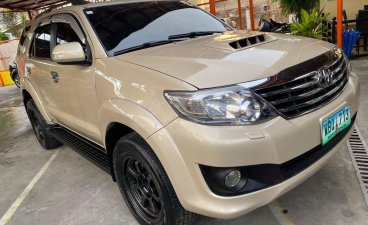 Selling Beige Toyota Fortuner 2013 in Parañaque