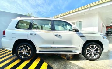 White Toyota Land Cruiser LC200 2021 for sale in Quezon
