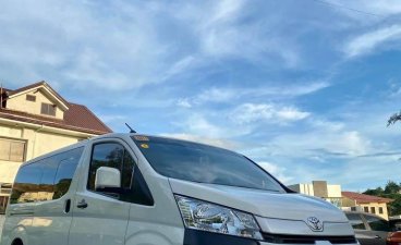 White Toyota Hiace 2019 for sale in Taytay