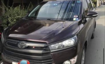 Selling Red Toyota Innova 2018 in Pagsanjan