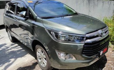 Selling Silver Toyota Innova 2020 in Quezon