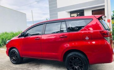 Selling Toyota Innova 2018