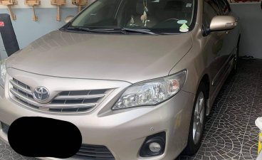 Selling Toyota Corolla Altis 2011 
