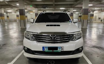 Sell White 2013 Toyota Fortuner 