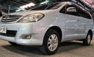 Silver Toyota Innova 2012 for sale in Pateros