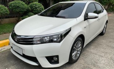 Selling Pearl White Toyota Altis 2017 in Marikina