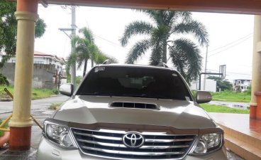 Pearl White Toyota Fortuner 2012 for sale in Muntinlupa