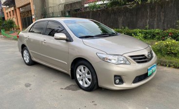 Selling Brightsilver 2013 Toyota Altis in Quezon