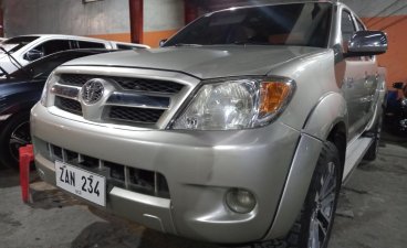 Selling Brightsilver Toyota Hilux 2009 in San Mateo