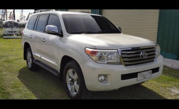 Selling Toyota Land Cruiser 2015 SUV Automatic at 57000 in Parañaque