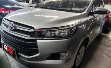 Selling Brightsilver Toyota Innova 2020 in Quezon