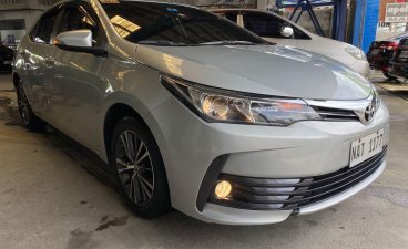 Selling Silver Toyota Corolla Altis 2017 in San Fernando