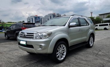 Selling Silver Toyota Fortuner 2009 in Pasig