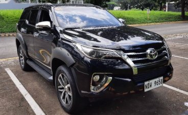 Selling Black Toyota Fortuner 2016 in Manila