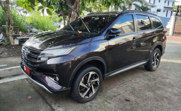 Selling Black Toyota Rush 2019 in Quezon