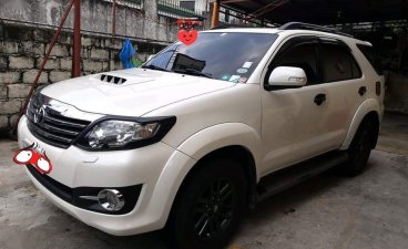 Pearl White Toyota Fortuner 2015 for sale in Paranaque