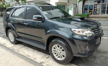 Selling Blue Toyota Fortuner 2013 in Makati