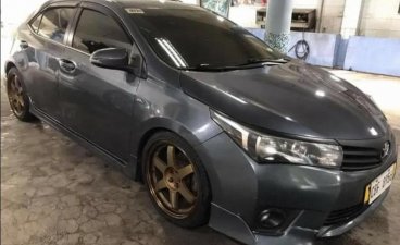 Selling Grey Toyota Corolla Altis 2016 in Manila