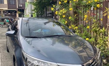 Selling Grey Toyota Corolla altis 2015 in Pasig