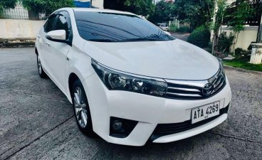 Sell White 2015 Toyota Altis 