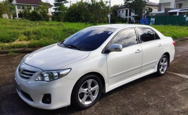 Sell White 2012 Toyota Corolla Altis in Taytay
