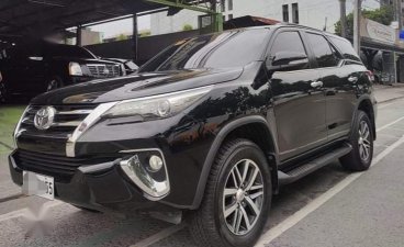 Selling Black Toyota Fortuner 2016 