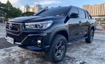 Sell Black 2020 Toyota Hilux in Muntinlupa