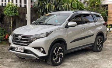 Selling Brightsilver Toyota Rush 2018 in Manila