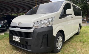 Selling Pearl White Toyota Hiace 2019 in Pasig