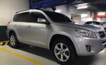 Silver Toyota RAV4 2009 for sale in Quezon