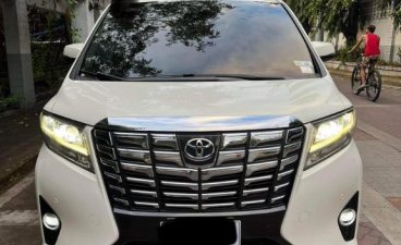 Selling Pearl White Toyota Alphard 2016 in Taguig