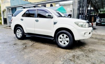 Pearl White Toyota Fortuner 2009 for sale in Cabuyao