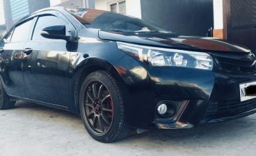 Selling Black Toyota Corolla Altis 2019 in Quezon City