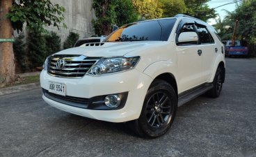 Selling Pearl White Toyota Fortuner 2015 in Quezon City