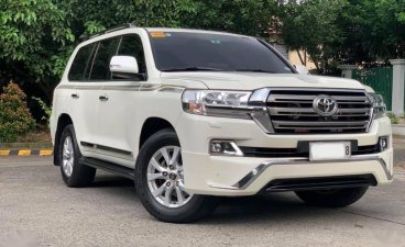 Sell Pearl White 2018 Toyota Land Cruiser in Quezon City