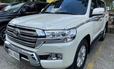Sell White 2018 Toyota Land Cruiser in Manila