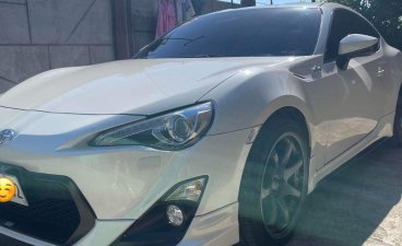 Selling Pearl White Toyota 86 2016 in Baliuag