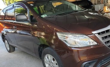 Selling Brown Toyota Innova 2014 in Las Piñas