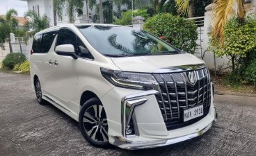 Pearl White Toyota Alphard 2020 for sale in Malabon