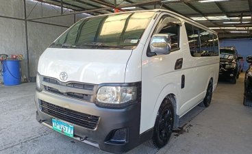 White Toyota Hiace 2013 for sale in Manual