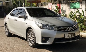 Selling Silver Toyota Corolla Altis 2014 in Quezon City