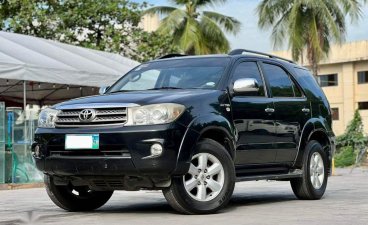 Sell Black 2010 Toyota Fortuner in Makati